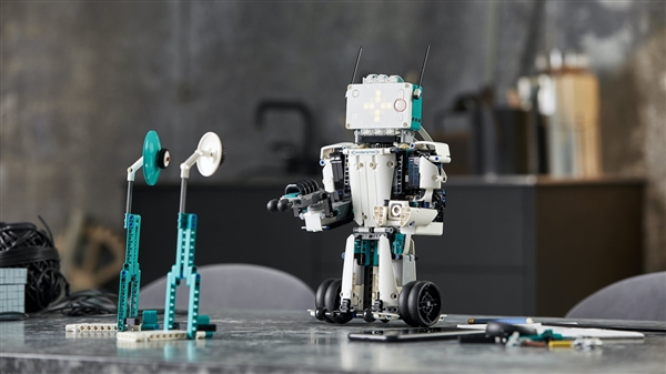 乐高Mindstorms可编程机器人宣布停产 24年经典教育玩具迎终结