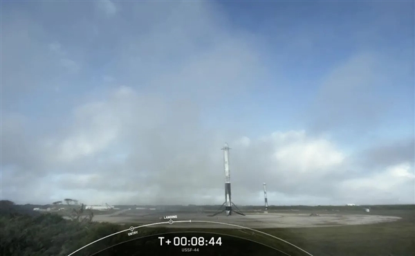 时隔3年 SpaceX猎鹰重型火箭重出江湖！发射多颗军事卫星