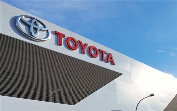 丰田汽车宣布召回79万辆汽车：车轮连接部件可能开裂